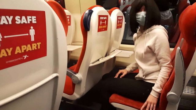 Toplu taşımada sınırları zorlayan sakso seansı